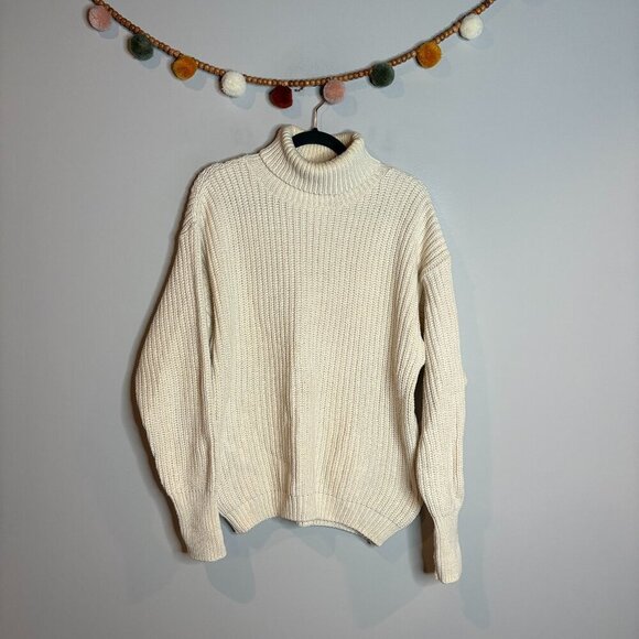 Orvis Sweaters - Vtg. Orvis off white chunky fisherman sweater